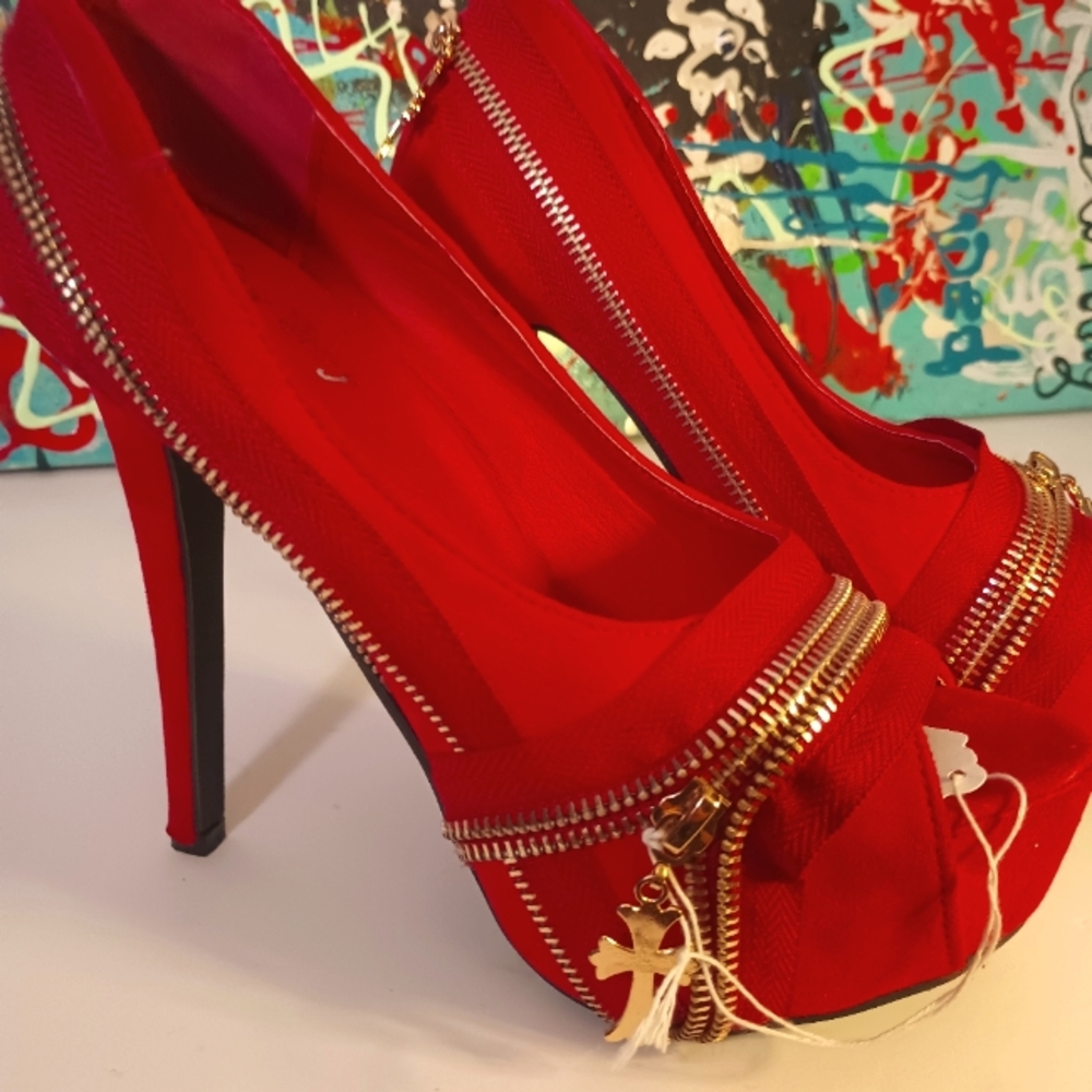 Story Show Peep Toe Red Zipper Shoes 7.5W